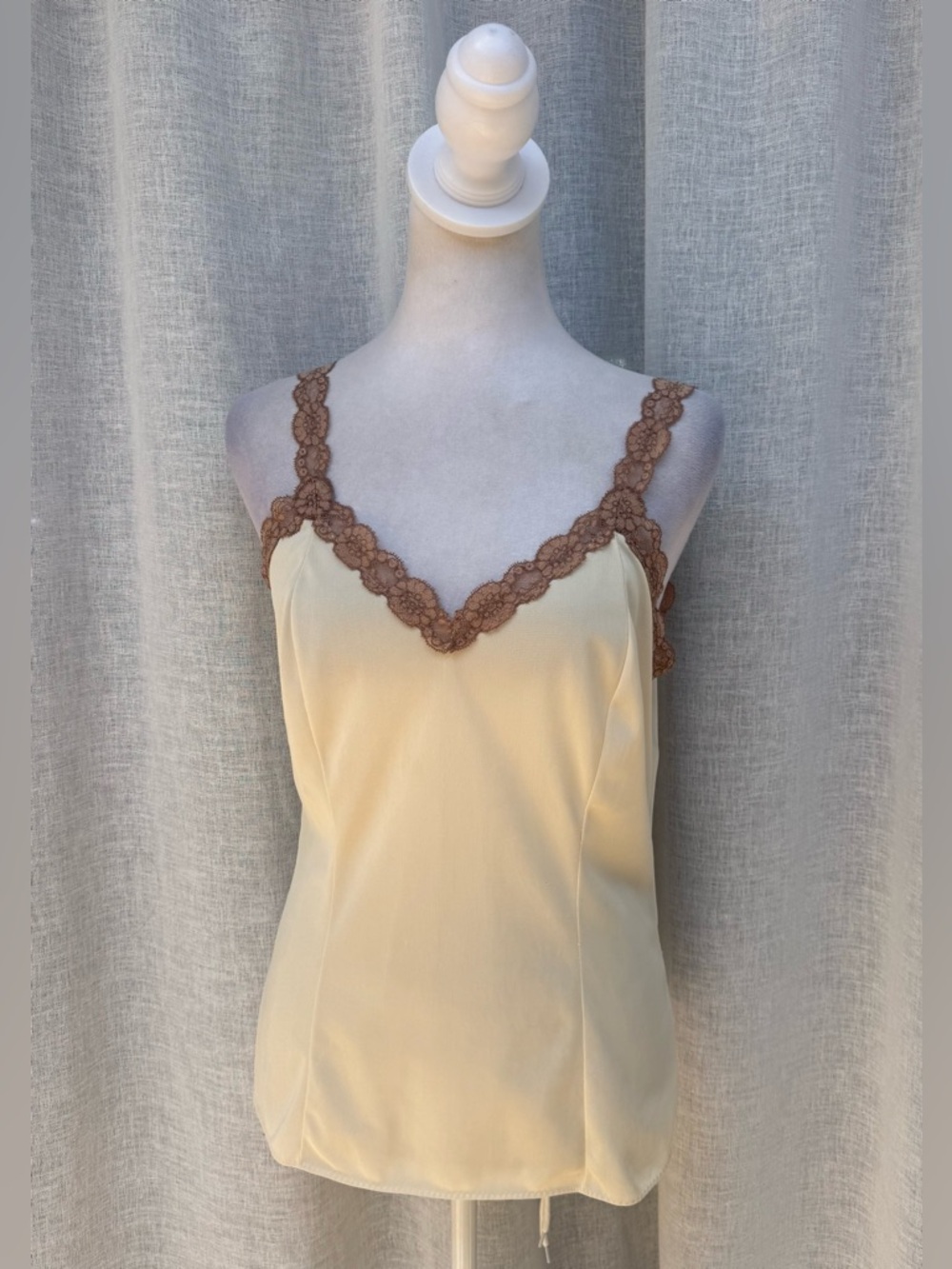 Vintage floral lace ivory brown nylon top camisole